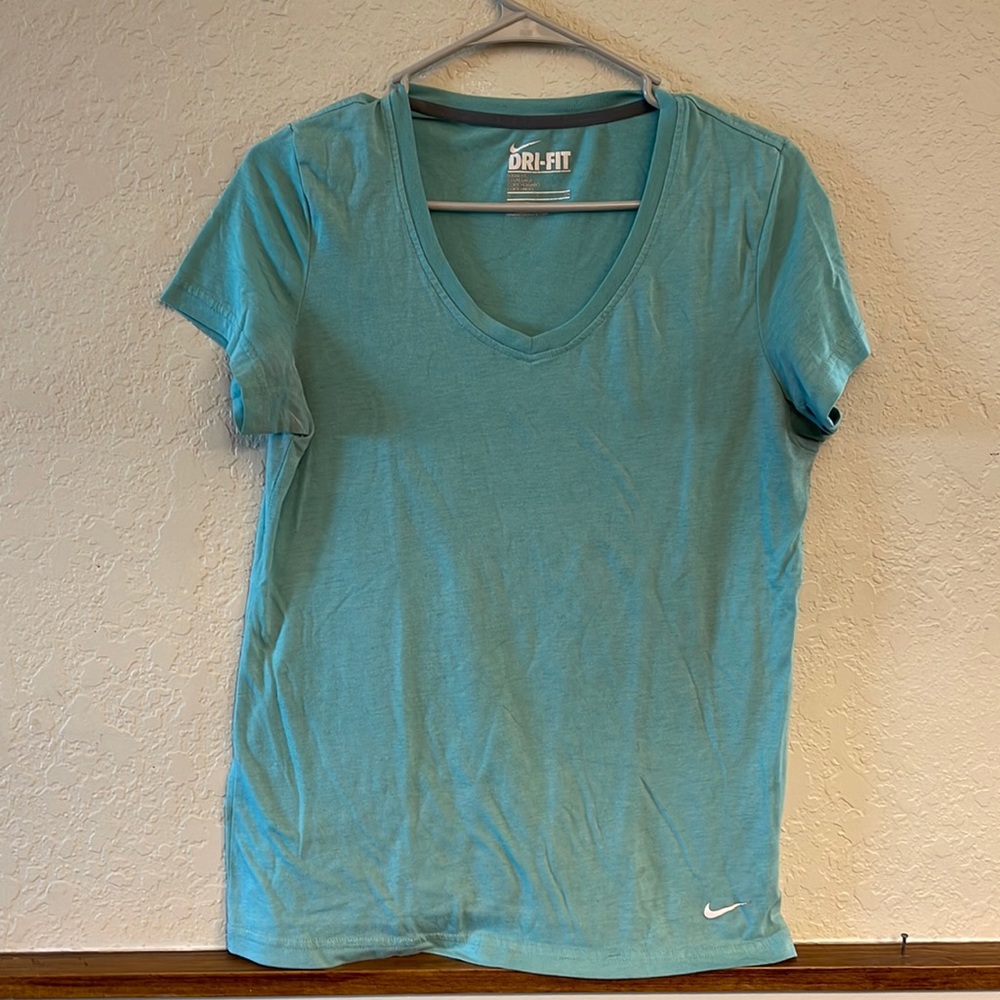 Nike Dri-Fit Vneck Shirt
